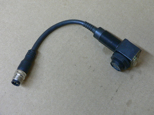 ALLEN BRADLEY 42EF-U2RCB-G4 42EFU2RCBG4 PHOTOELECTRIC SENSOR RIGHTSIGHT ALLEN BRADLEY 42EF-U2RCB-G4 42EFU2RCBG4 PHOTOELECTRIC SENSOR RIGHTSIGHT