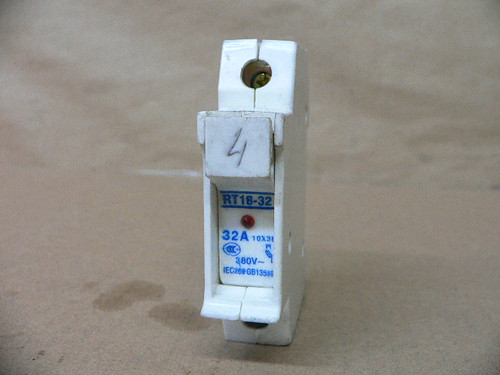 Miro RT18-32(X) Cylindrical Fuse Holders 10*38 32Amp 690VAC 1 Pole