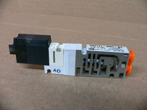 SMC VQ0141-5MO-N3 VQ01415MON3 VALVE SGL FLIP N/PLUG-IN
