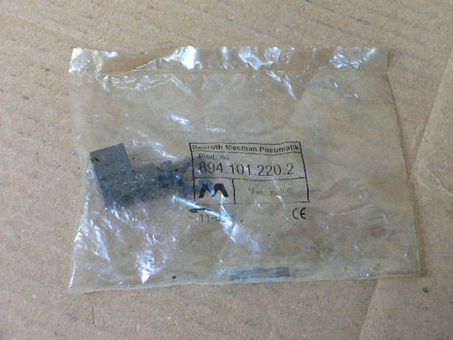 Rexroth 894.101.220.2 Connector Valve Plug