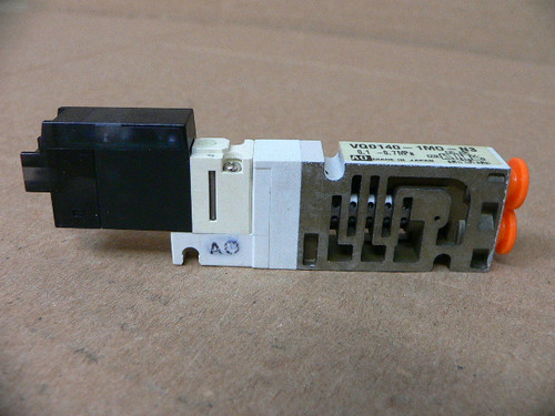 SMC VQ0140-1MO-N3 VQ01401MON3 VALVE SGL FLIP N/PLUG-IN