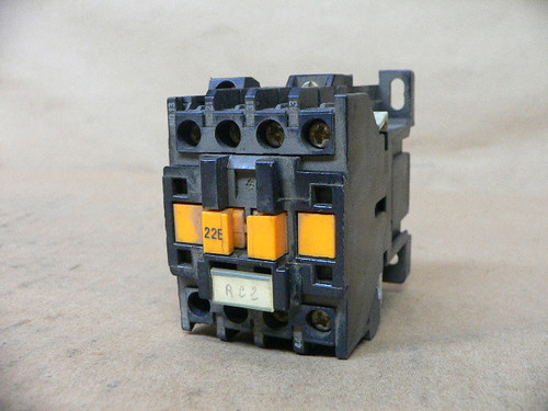 Telemecanique CA2-DN1229 A65 Relay, 22E, 24V Coil