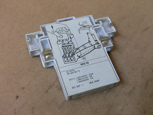 KLOCKNER MOELLER NHI10 5A 600VAC AUXILIARY CONTACT