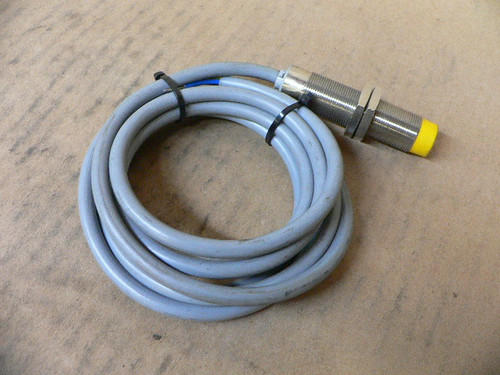 BAUMER IFRM18A1101/L INDUCTIVE PROXIMITY SENSOR