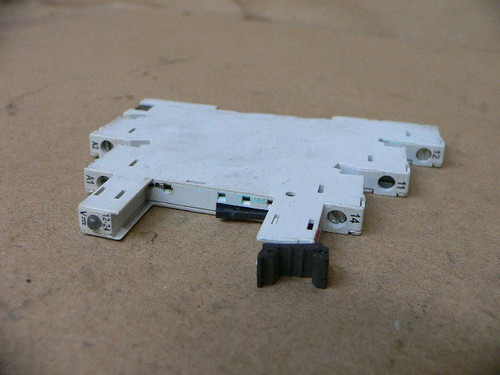 Allen Bradley 700-HLT1Z 700-HLS1Z24 Terminal Block