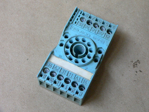 RELECO S3-B S3B RELAY SOCKET 10 AMP 3 POLE 250 VAC 11 PIN RELECO S3-B S3B RELAY SOCKET 10 AMP 3 POLE 250 VAC 11 PIN