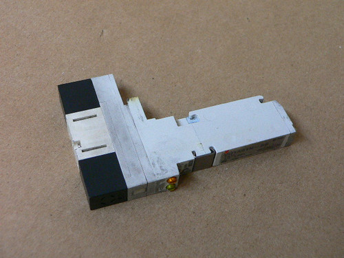 SMC VQ1A01N-5B Plug-In Solenoid Valve 4-Pos USED