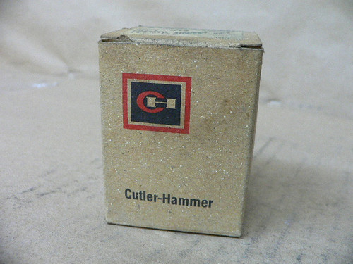 CUTLER HAMMER C320KGT3 AUX CONTACT MOUNT EN60947-5-1 C320KGT3 11 CUTLER HAMMER C320KGT3 AUX CONTACT MOUNT EN60947-5-1 C320KGT3 11