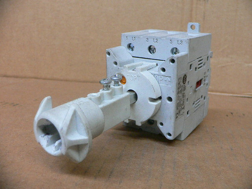 Allen Bradley 194E-A40-1753 SER B 3 Pole 40 Amp Load Switch 194EA40175