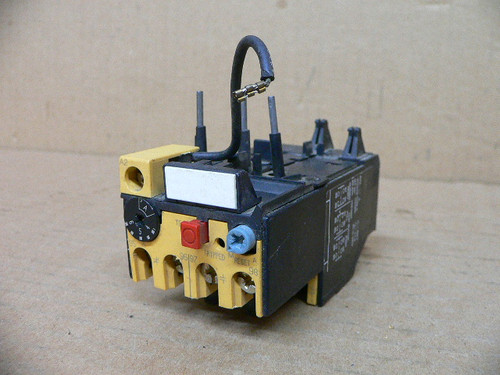 ALLEN BRADLEY 193-BSB60 OVERLOAD RELAY 4/6 AMPS 600 V BI-METALLIC