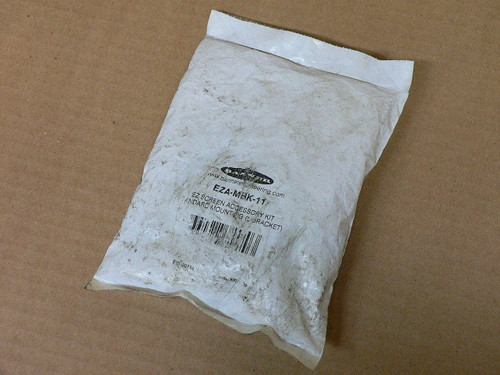 Banner 71470 EZA-MBK-11 Screen L Bracket Mounting Kit