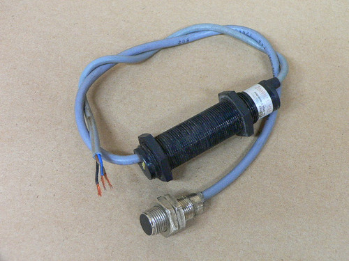 BAUMER ELECTRIC FKA 12N6002 INDUCTIVE PROXIMITY SWITCH WITH CABLE