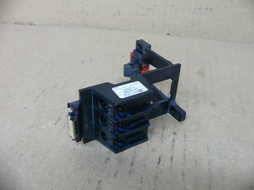 TELEMECANIQUE LA7-D0964 USED OVERLOAD RELAY TERMINAL BLOCK LA7D0964