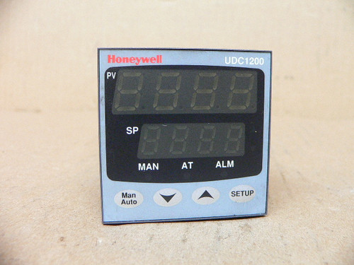 HONEYWELL DC120211102000 DC1202-1-1-1-0-2-0-0-0 TEMPERATURE CONTROLLER HONEYWELL DC120211102000 DC1202-1-1-1-0-2-0-0-0 TEMPERATURE CONTROLLER