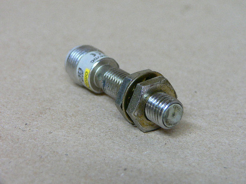 OMRON E2E-X1R5F1-M1 E2EX1R5F1M1 PROXIMITY SENSOR OMRON E2E-X1R5F1-M1 E2EX1R5F1M1 PROXIMITY SENSOR