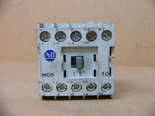Allen Bradley 100-M0N9NZJ3 Miniature Contactor 24VDC