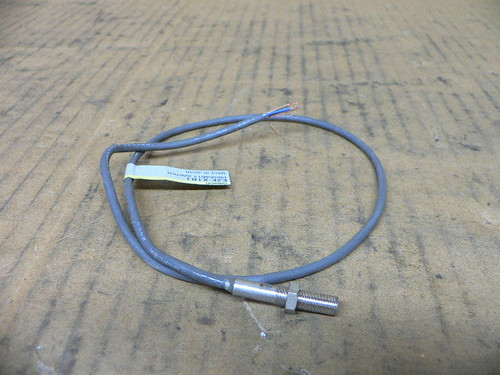 E2E-X1B1 OMRON Proximity Switch 12-24VDC USED E2E-X1B1 OMRON Proximity Switch 12-24VDC USED