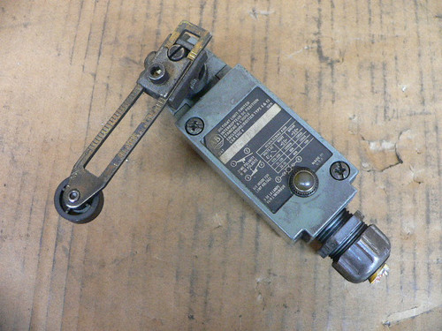 ALLEN BRADLEY 802T-HPN LIMIT SWITCH OIL TIGHT ALLEN BRADLEY 802T-HPN LIMIT SWITCH OIL TIGHT