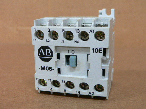 Allen Bradley 100MO5ND3 Contactor 110/120V Coil