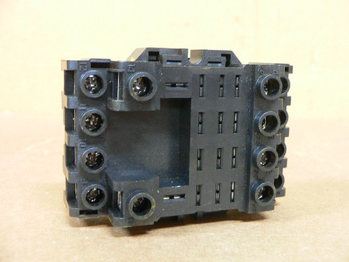 Idec SH4B-05C Relay Socket 10A