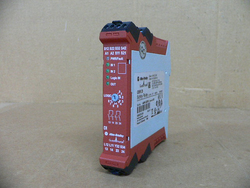 Allen Bradley 440R-D22R2 Safety Relay