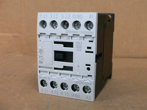 Eaton XTCE015B10 Contactor 3-Pole (220/240V)