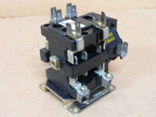 Square D 8501 D0-40 AC Control Relay