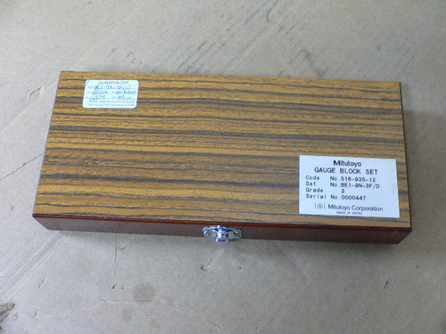 Mitutoyo 516-935 Gauge Block Set .065" - 2" Grade 3 BE1-9N-3F/D