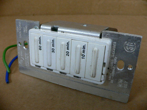 Leviton Decora 6560M Timer 10-20-30-60 Minute Light Wall Timer