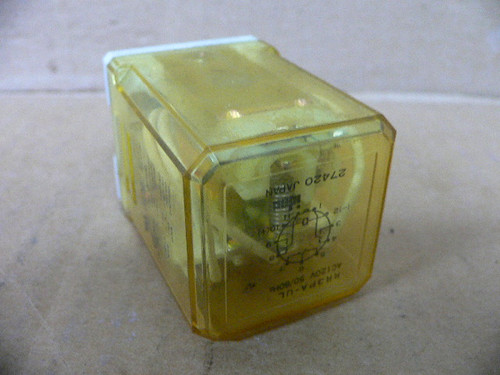Idec RR3PA-UL 120V Relay