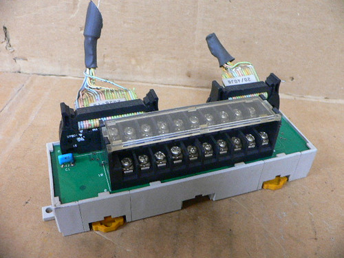 Omron XW2B-20J6-1B Servo Terminal Block