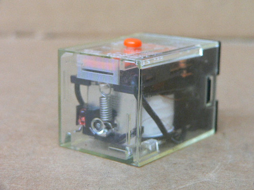 Omron Mk2pn-S Relay 240Vac