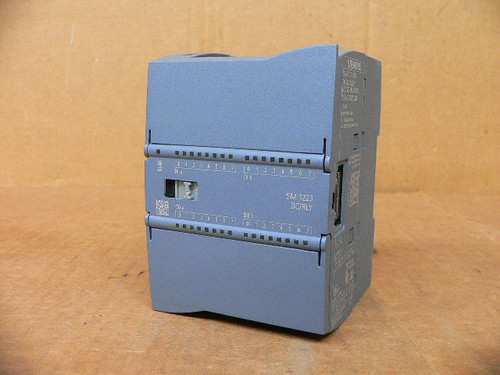 Siemens 6ES7 223-1PL32-0XB0 SM 1223  DC/RLY Digital Input Module