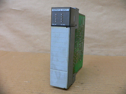 Allen Bradley 1746-IO8 SLC 500 AC Input/Output Module