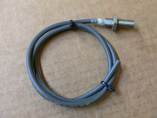 Omron E2E-X1R5E1 Proximity Sensor 12-24VDC