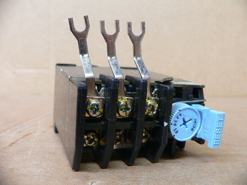 Toshiba Corporation T11A Overload Relay 2.8-4.3