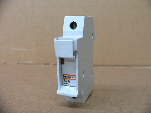 LEGRAND 01147 FUSE HOLDER, 32A
