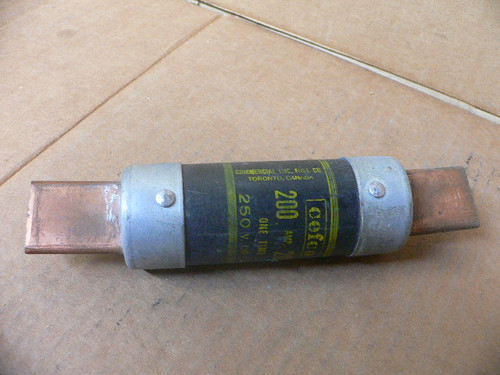 New Cefco 200 AMP 600 VAC Time Lag Renewable Fuse