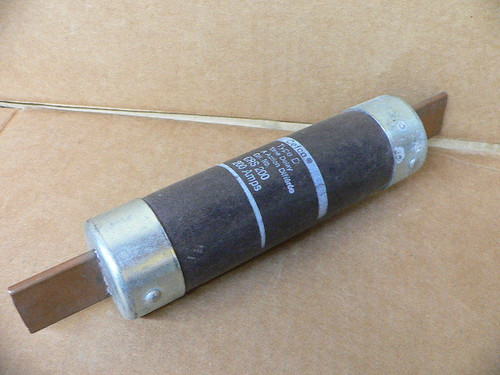 Gould-Shawmut CRS 200 Type D Time Delay Fuse 200A 600V