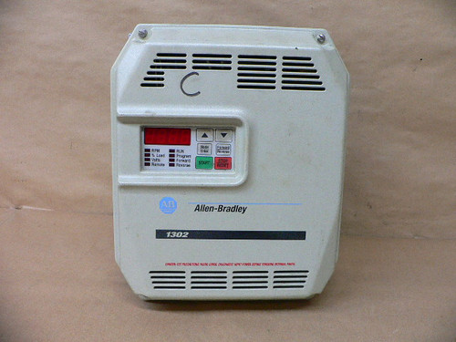 ALLEN BRADLEY 1302-C007-AA AC DRIVE 7.5 HP 10.9 AMP 575 V