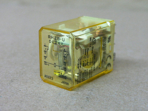 IDEC RH2B-U RELAY DC24V