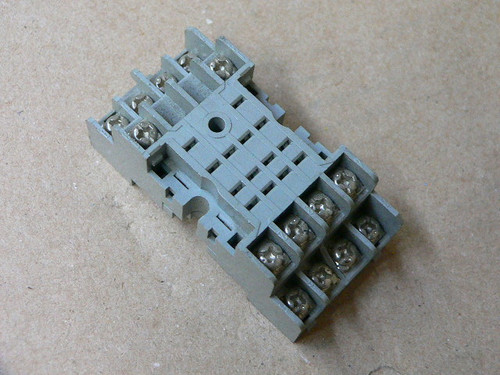 POTTER & BRUMFIELD 27E894 RELAY SOCKET 7A 300VAC 14PINS
