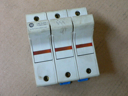 ALLEN BRADLEY FUSE HOLDER 1492-FB3J30-L 1492FB3J30L SER A 3 POLE 600V