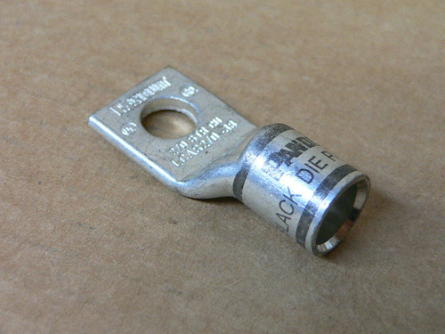 PANDUIT LCAS2/0-38 2/0 Awg Lug 1hole 3/8"bolt Short Brl Black W/ Peep