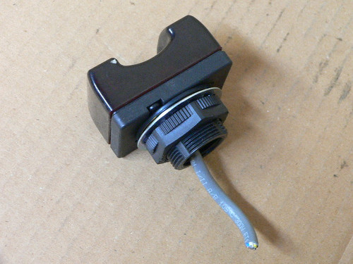 Banner OTBVR81L OTBVR 81L Opto Touch Button Sensor Optical Sensor