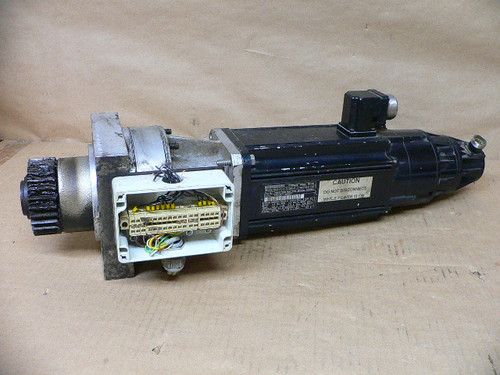 INDRAMAT MAC071B-0-PS-4-C/095-B-2/WI634LX/S001 MAC071B-0-PS-4-C 242614 SERVO