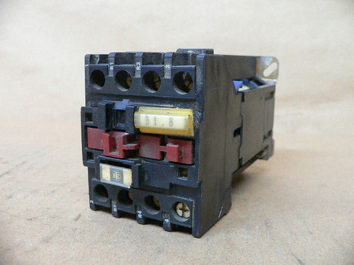 Telemecanique Model #: LP1-D258.A65 Contactor 125 V Coil