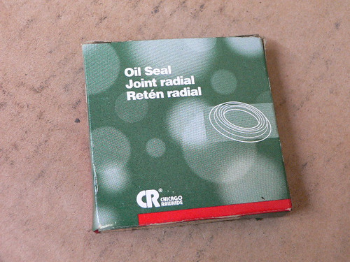 CR 18976, CR 48X72X8 HMS4 R  OIL SEAL