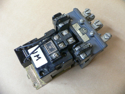 ALLEN BRADLEY 829445, BUL. 702, SIZE 2 STARTER