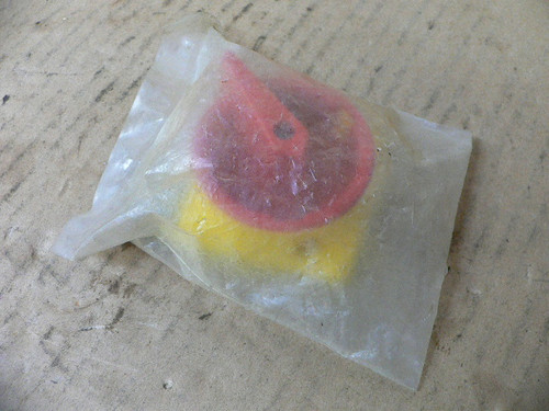 DISCONNECT SWITCH HANDLE RED/YELLOW D-714